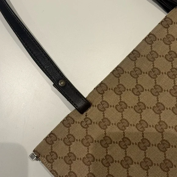 Authentic Gucci Bag - perfect for work - Picture 7 of 8